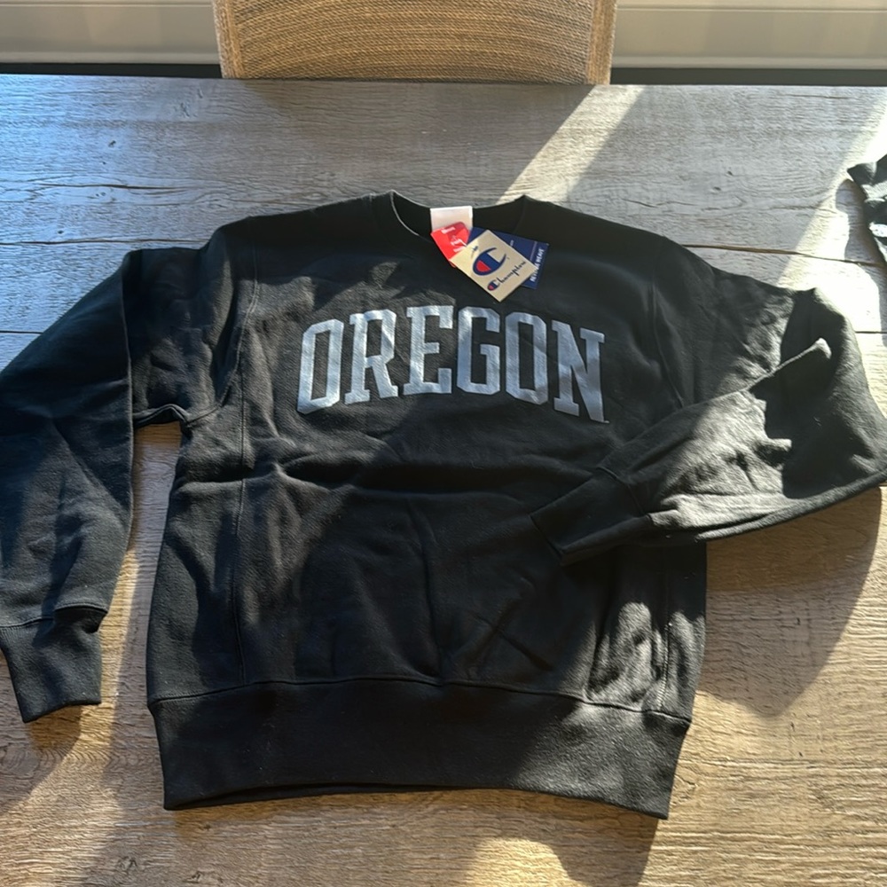 Oregon crew neck